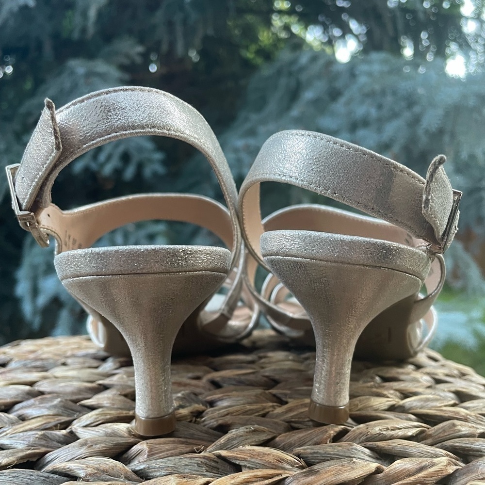 NEW Abella Womens Francine Champagne Strappy Mid Heel Slingback Dress Sandals - Picture 5 of 8